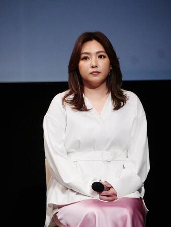 会見に登場した野呂佳代