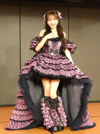 終演後に取材に応じた向井地美音