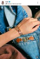 機内で。ブレスもジャケットもヴィトン。Ｋｏｋｉ，のインスタグラム＠ｋｏｋｉ（４月２９日付）より