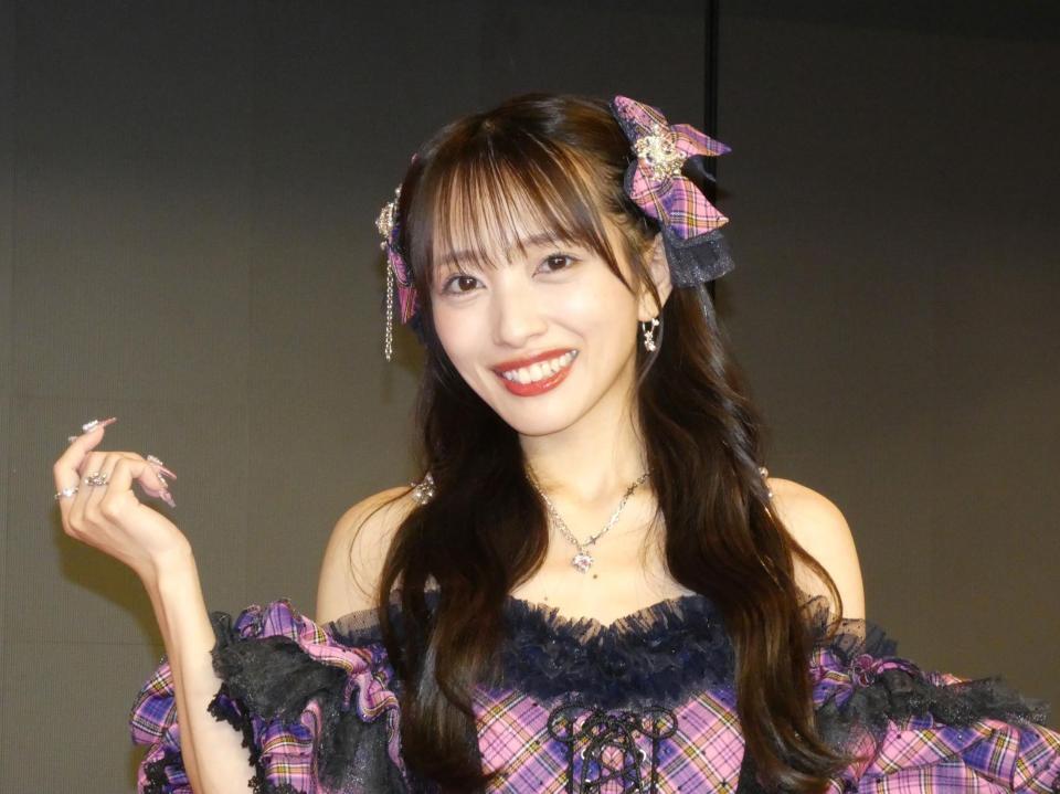 終演後に取材に応じた向井地美音