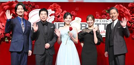 （左から）山添寛、今田耕司、平松里菜、指原莉乃、板東工（撮影・開出牧）