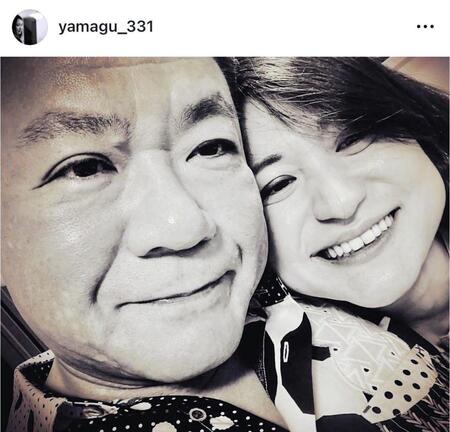 お相手との２ショットを添えて入籍報告する山口美咲さん（旧姓）。公式インスタグラムｙａｍａｇｕ＿３３１（２２年８月８日投稿）より