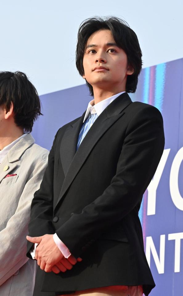 レッドカーペットで入場した北村匠海（撮影・持木克友）