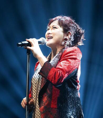 　ツアーファイナル公演を行う渡辺美里（撮影・森島興一）
