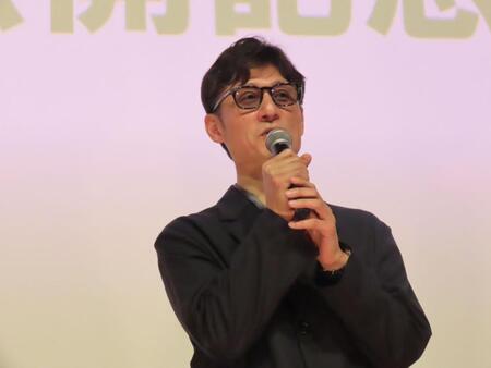 リバイバル公開記念舞台あいさつに出席した李相日監督
