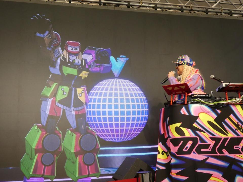 ＶＪ　ＫＯＯと対面したＤＪ　ＫＯＯ