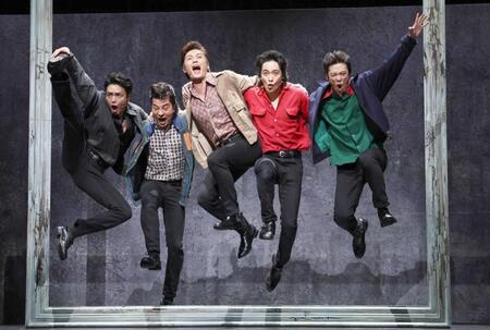 熱演する（左から）上口耕平、ＪＵＯＮ、加藤和樹、戸塚祥太、辰巳雄大（撮影・佐々木彰尚）