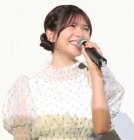 会見する松田好花