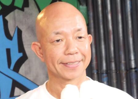 バイきんぐ・小峠英二