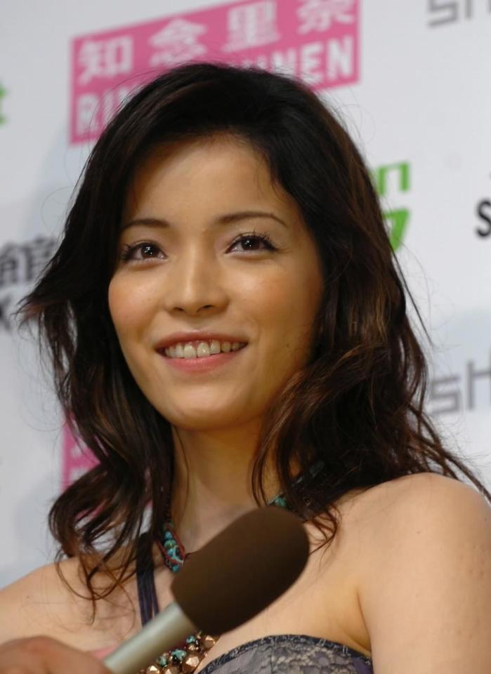 知念里奈（２００６年３月）