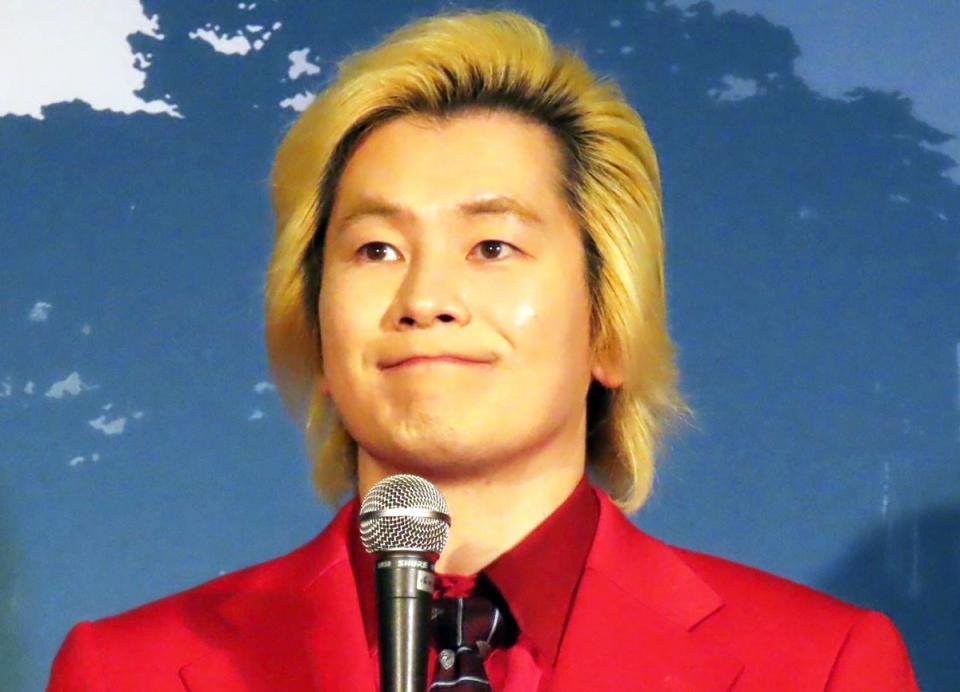 メイプル超合金・カズレーザー