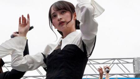 パフォーマンスするＷＨＩＴＥ　ＳＣＯＲＰＩＯＮのＡＬＬＹ©ＯＶＥＲＳＥ／ＫＩＮＧ　ＲＥＣＯＲＤＳ