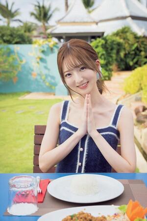 藤本冬香　初写真集「無防備な私」（Ｃ）ＫＡＤＯＫＡＷＡ　ＰＨＯＴＯ／田中智久