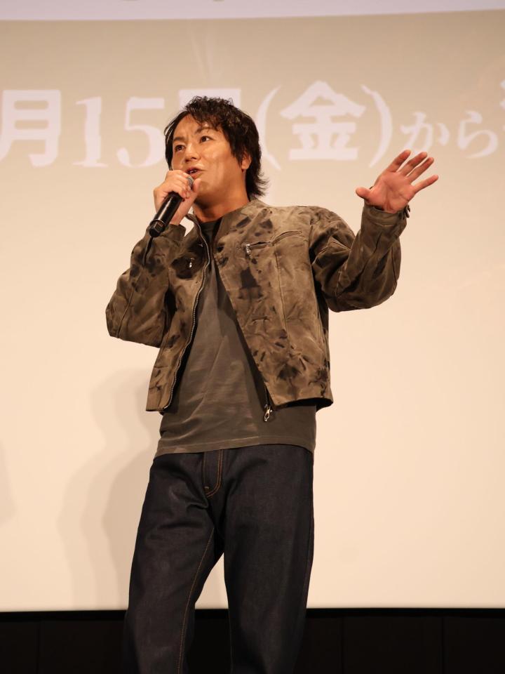 プライムビデオ「リターン・トゥ・サイレントヒル」試写会で作品愛を熱弁する狩野英孝