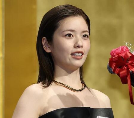 「第３４回橋田賞」受賞式に登場した小芝風花（撮影・伊藤笙子）