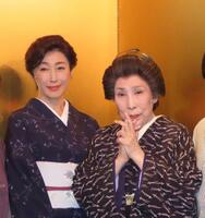 急性気管支炎から復帰した波乃久里子（右）と高島礼子