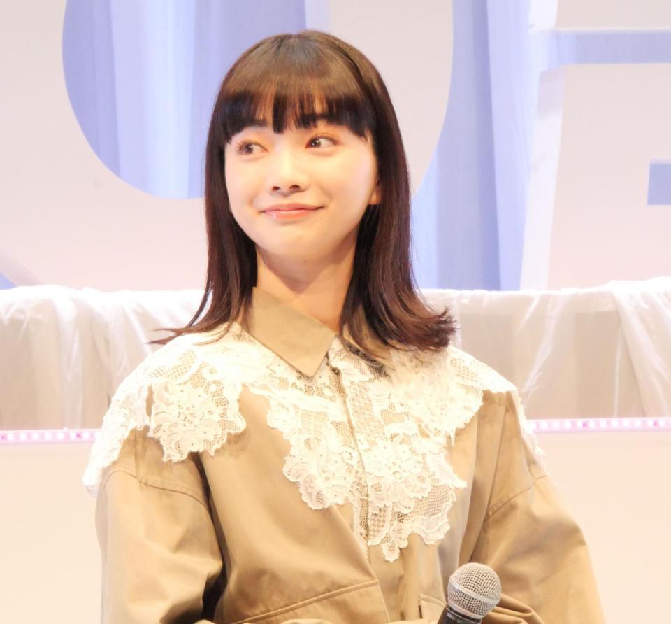 イベントに出席した見上愛