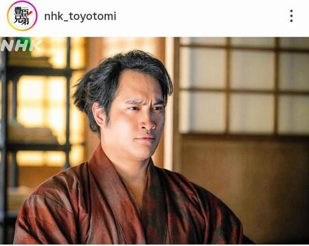 藤堂高虎。「豊臣兄弟！」公式インスタグラム＠ｎｈｋ＿ｔｏｙｏｔｏｍｉより 