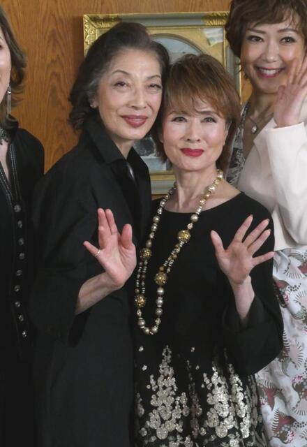 宝塚同期 麻実れい 小柳ルミ子 感動再会