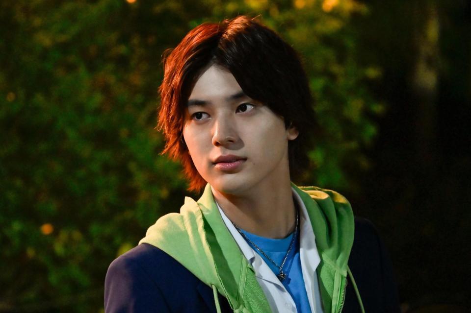 フジテレビ月９ドラマ「サバ缶、宇宙へ行く」第６話で井畑雄介役を演じる荒木飛羽