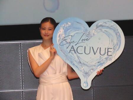 新ブランドキャンペーン発表会に出席した今田美桜