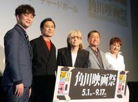 舞台あいさつに出席した（左から）藤井空、野村宏伸、小室哲哉、南佳孝、マリーン