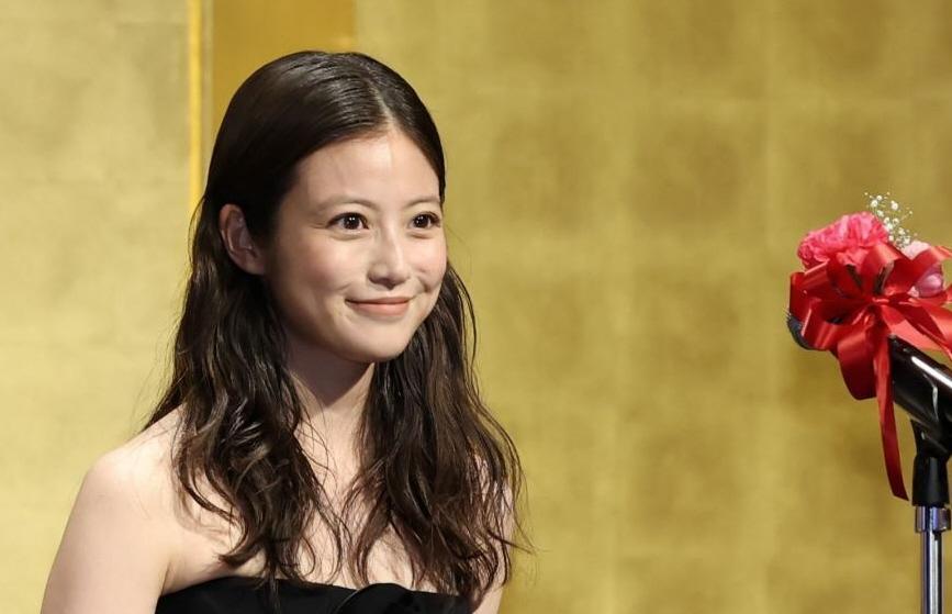 「第３４回橋田賞」受賞式に登場した今田美桜＝１０日