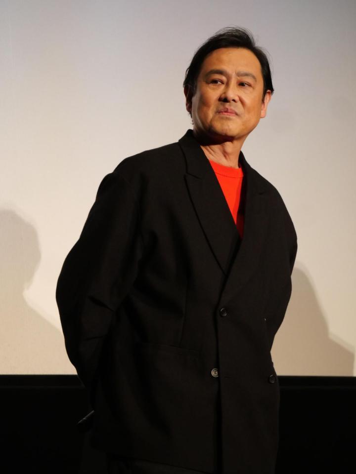 舞台あいさつに登場した野村宏伸