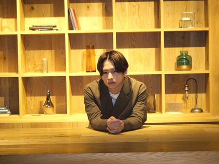 俳優として才能を開花させている佐藤友祐