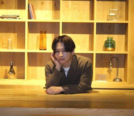 俳優として才能を開花させている佐藤友祐