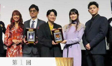 （左から）ＬｉＬｉＣｏ、李相日監督、下野紘、早見沙織、ＬＥＯ