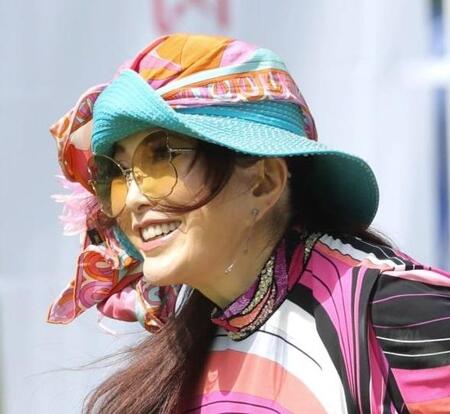ティーショットの行方を見守る叶美香（撮影・西岡正）
