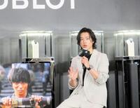 映画「キングダム」のパネルとともに転機について語る山﨑賢人