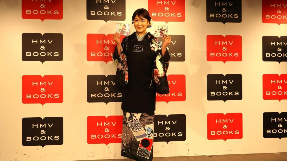 ＨＭＶ＆ＢＯＯＫＳ　ＳＨＩＢＵＹＡの１日店長を務めた市川由紀乃