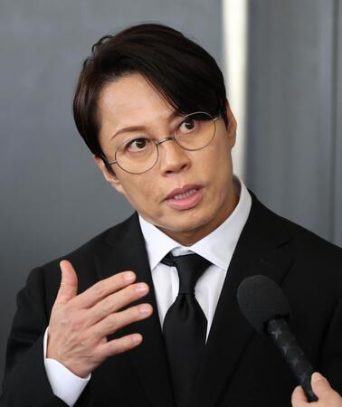 思い出を話す西川貴教（撮影・佐々木彰尚）