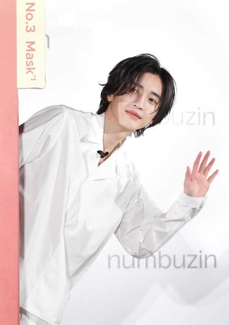 なにわ男子・道枝駿佑 化粧品CMイベントでまさかの場所から登場