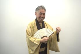発表会見を行った桂春蝶