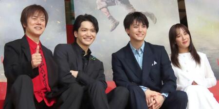 　（左から）山口祐一郎、三浦宏規、高野洸、山本千尋