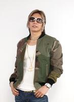 ポーズを決めるＧＡＣＫＴ（撮影・佐々木彰尚）