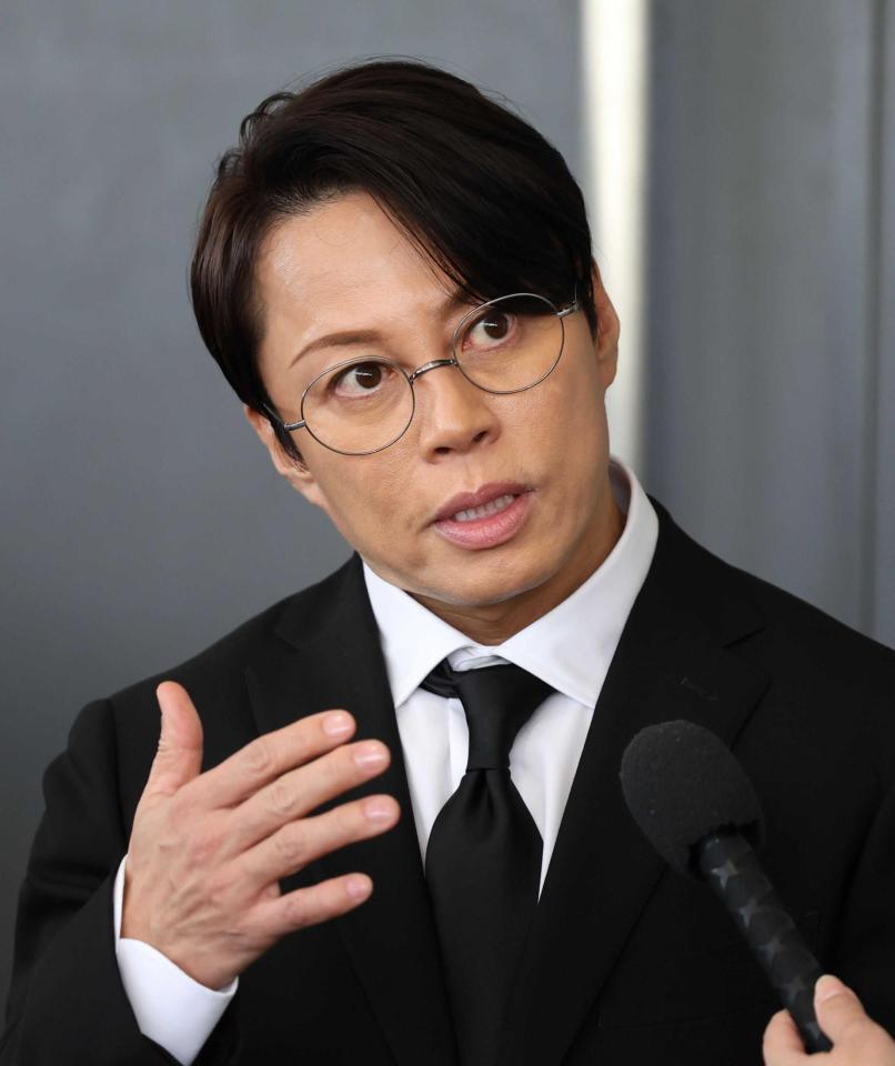 思い出を話す西川貴教（撮影・佐々木彰尚）