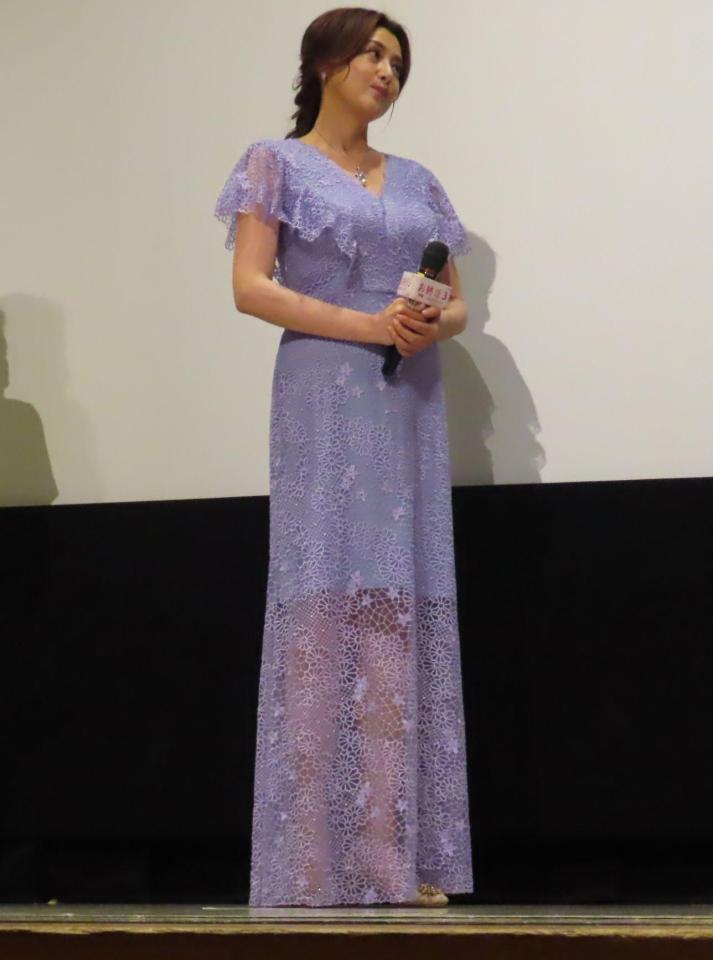 トークショーに出席した藤原紀香