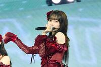 ロングヘアの≠ＭＥの冨田菜々風©ＹＯＡＮＩ