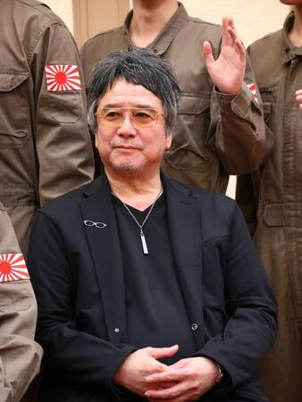 舞台「あゝ同期の桜」制作発表会で演出を務める錦織一清＝スクワール麴町