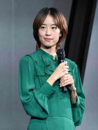 ２５年１１月、外旅行の思い出を語った石橋静河