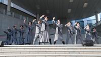 お披露目イベントで熱唱するＣｌｏｕｄ　ｔｅｎ（撮影・西岡正）