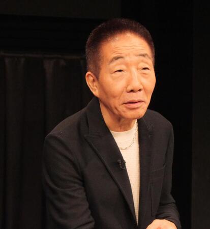 会見に出席した中田カウス