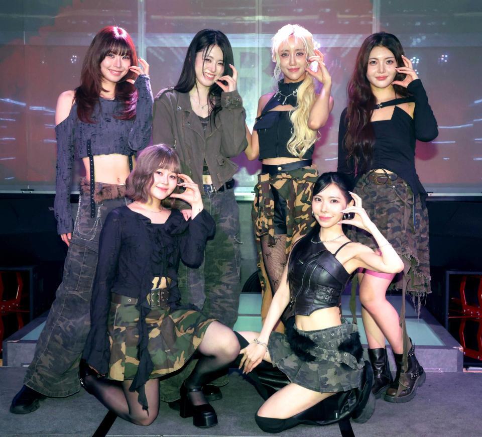 Ｂｅ　Ｇｉｒｌｓの（前列左から）ＡＺ、ＨＡＲＵＫＡ（後列同）ＡＯ、ＮＡＮＡＫＡ、ＳＡＹＡＫＡ、ＷＵＭＥ（撮影・吉澤敬太）　