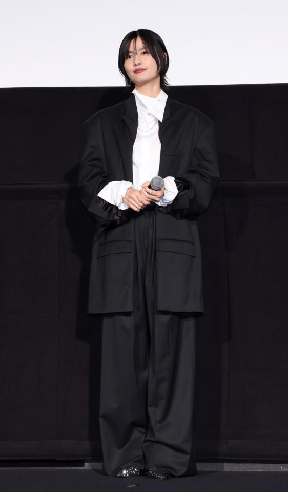 映画「祝山」完成披露舞台あいさつに登場した橋本愛（撮影・伊藤笙子）