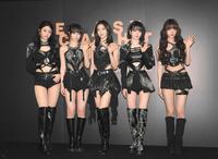 ＬＥ　ＳＳＥＲＡＦＩＭの（左から）ＨＵＨ　ＹＵＮＪＩＮ、ＫＩＭ　ＣＨＡＥＷＯＮ、ＫＡＺＵＨＡ、ＳＡＫＵＲＡ、ＨＯＮＧ　ＥＵＮＣＨＡＥ（撮影・堀内翔）
