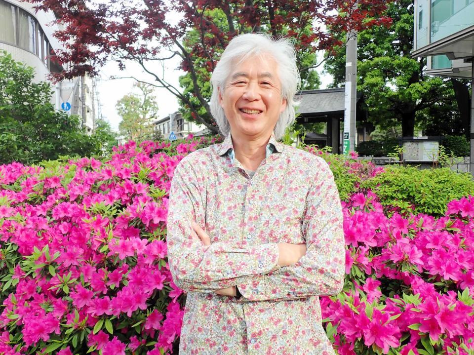 　穏やかな笑みを浮かべる人見元基